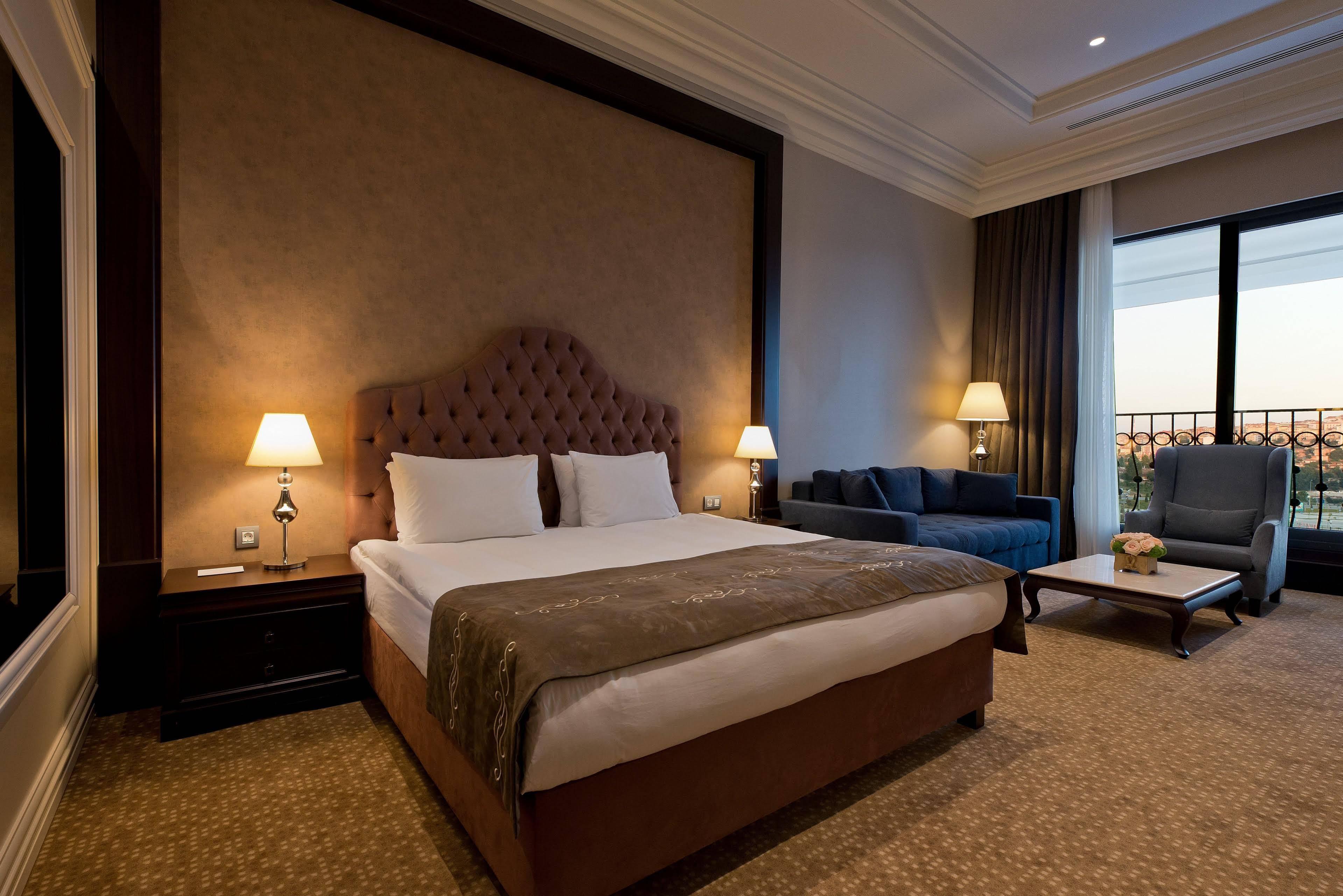 Vialand Palace Hotel Istambul Exterior foto